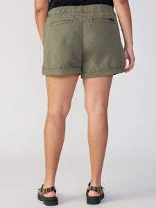 Switchback Cuffed Short Hiker Green Inclusive Collection
